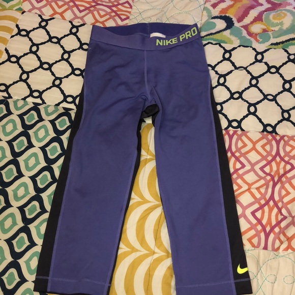 Nike Pro Capri Leggings🏋🏼‍♀️ - Picture 1 of 2